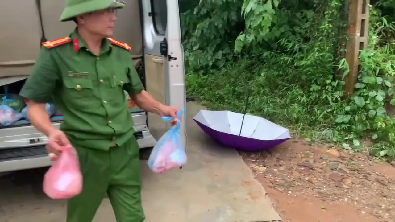 Drone cứu hộ lũ lụt: Bài học từ Bắc Ninh