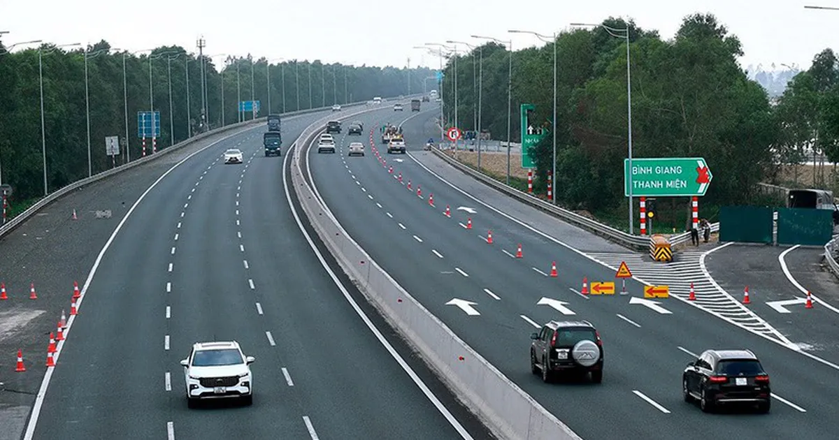 Từ 27/8: Camera phạt lỗi không giữ khoảng cách an toàn trên cao tốc