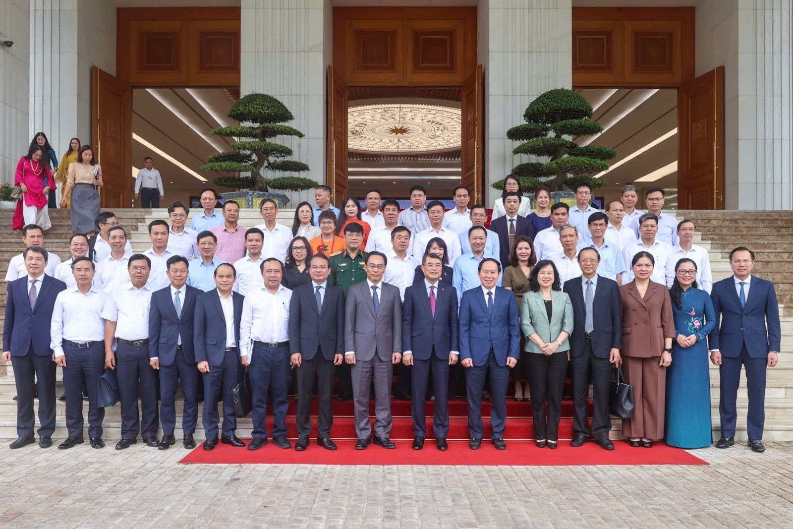 Đổi mới thực chất giáo dục từ bên trong: nói không với bệnh thành tích