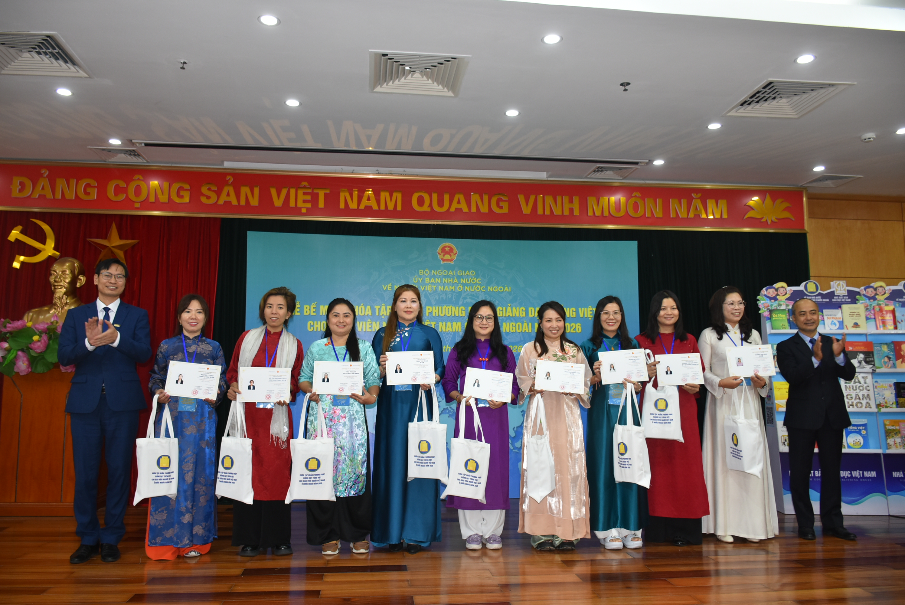 Hơn 50 giáo viên kiều bào và hành trình giữ lửa tiếng Việt