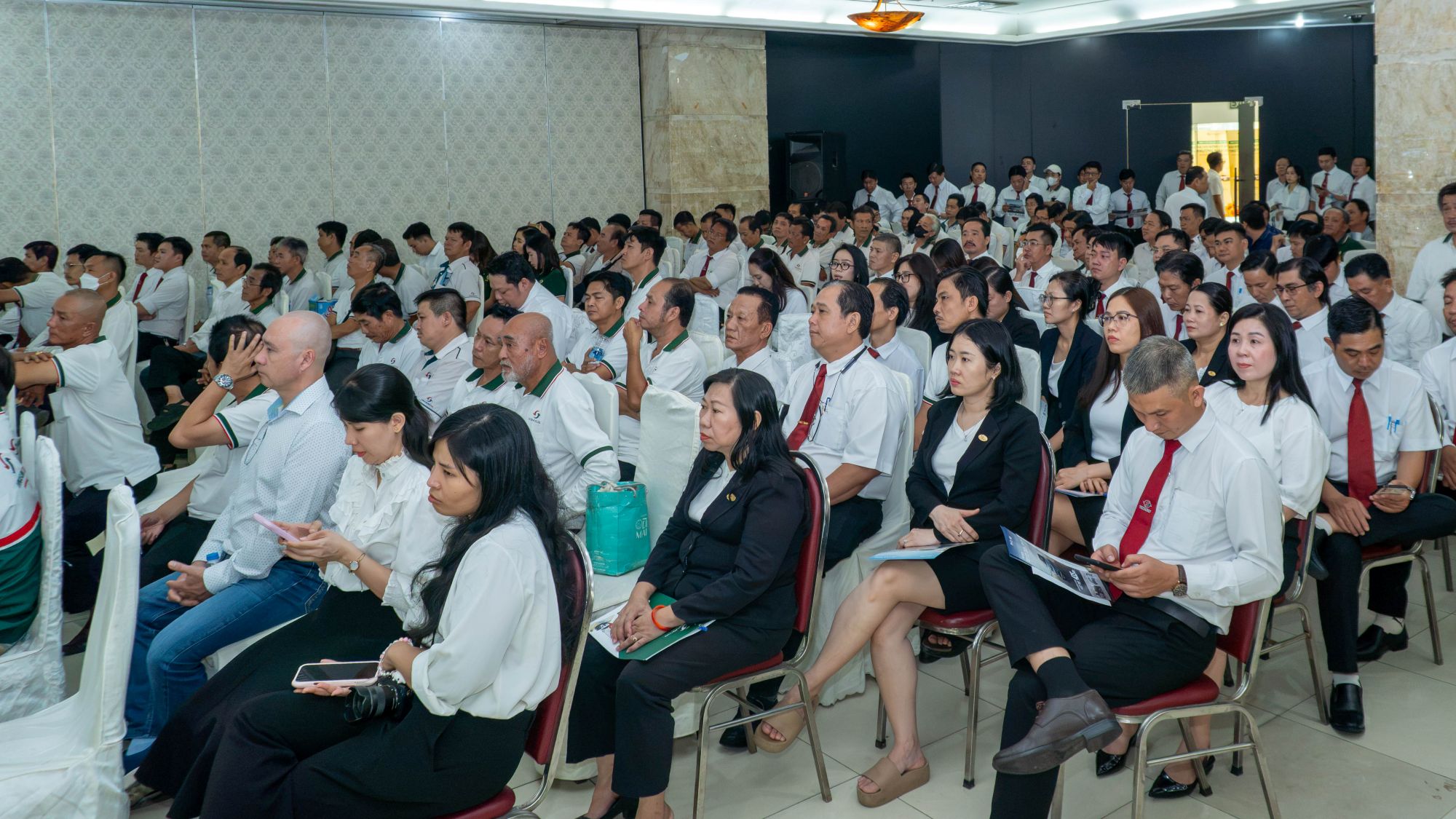 Xe Nhanh và BYD NEG thúc đẩy chuyển đổi xanh đội xe điện