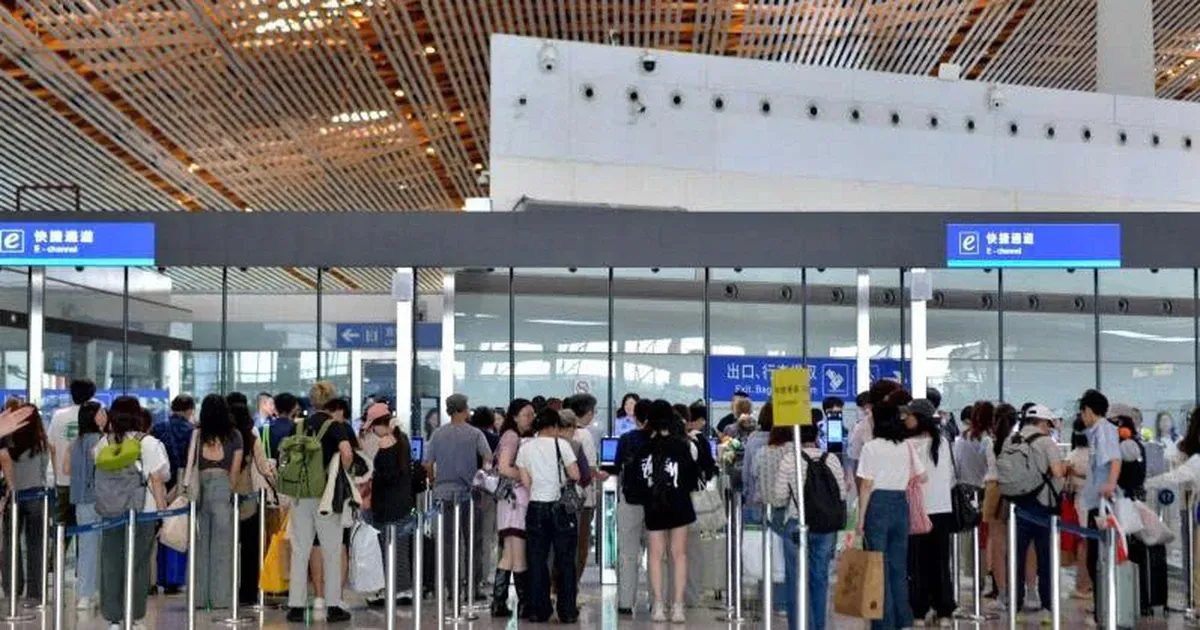 Miễn visa quá cảnh 240 giờ tại Trung Quốc: Cơ hội vàng cho khách Việt