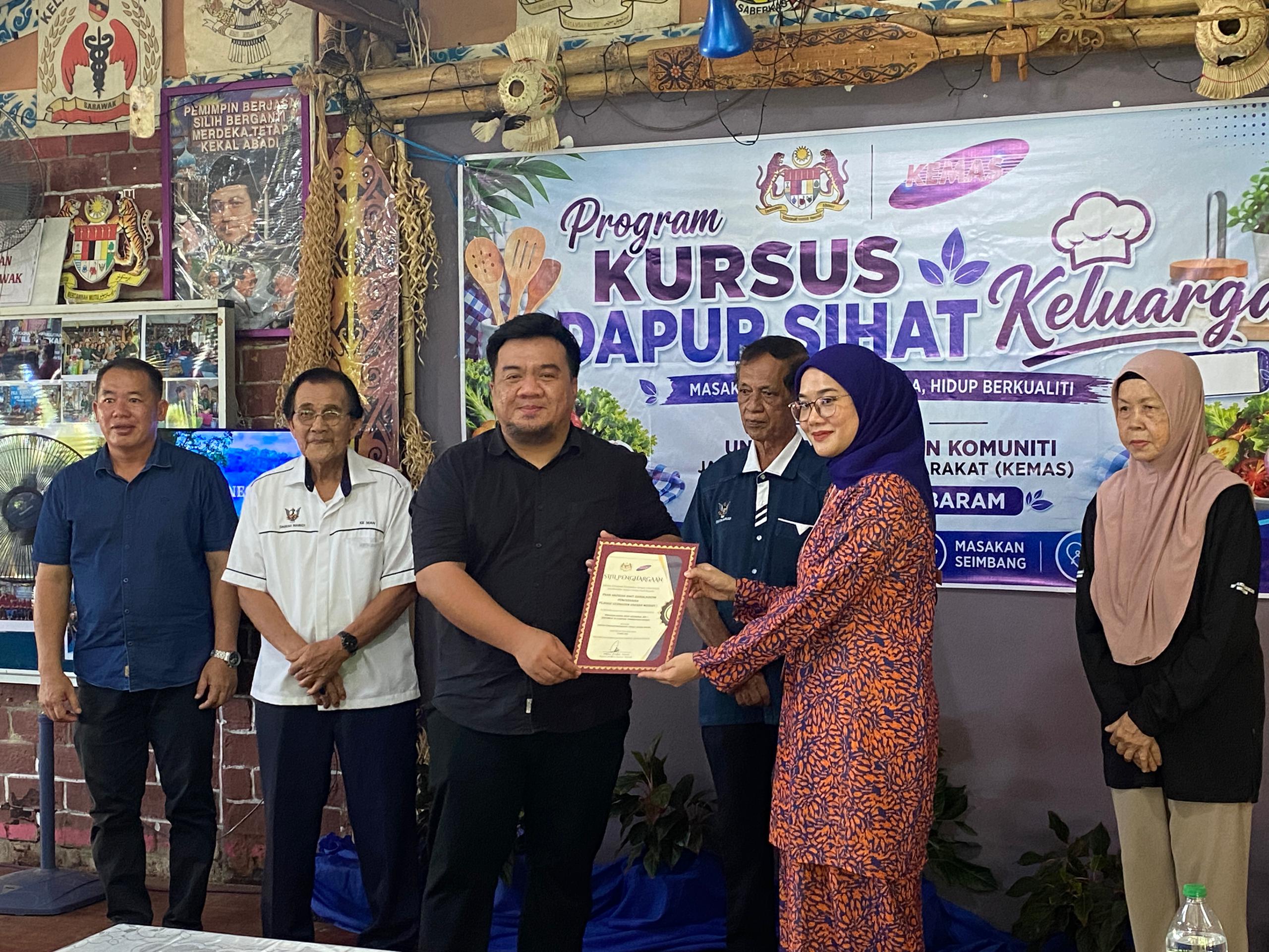 Program Kesedaran Pemakanan Sihat di Sekolah: Membina Generasi Lebih Sehat