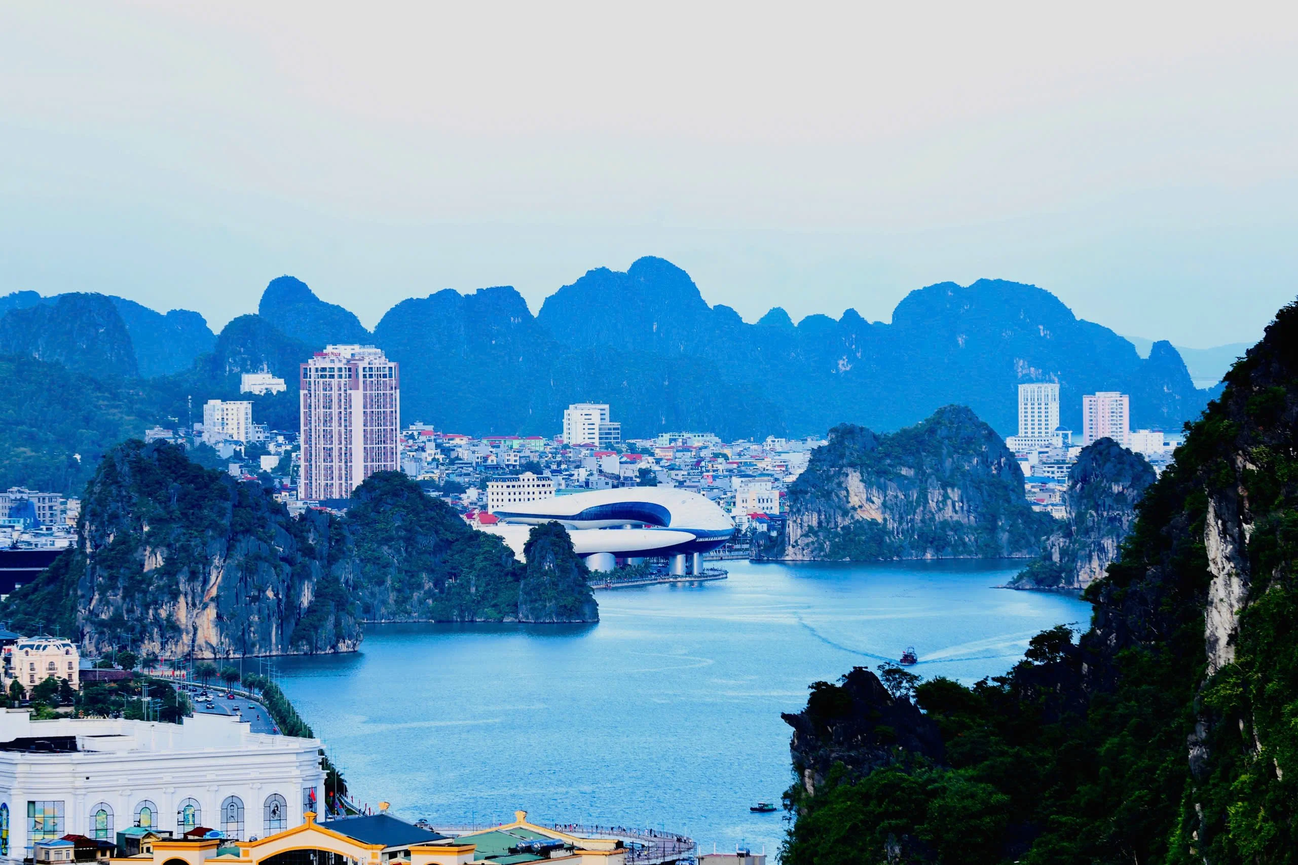 Liên hoan dân ca truyền thống: Sân chơi bảo tồn âm nhạc cho thế hệ trẻ