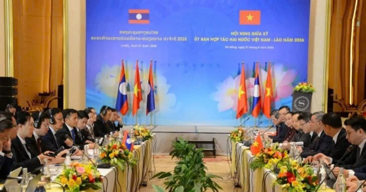 Việt Nam - Lào tăng tốc kết nối hạ tầng, thương mại