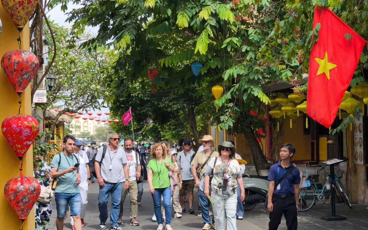 Khám phá di sản văn hóa dịp Quốc khánh với chi phí tiết kiệm