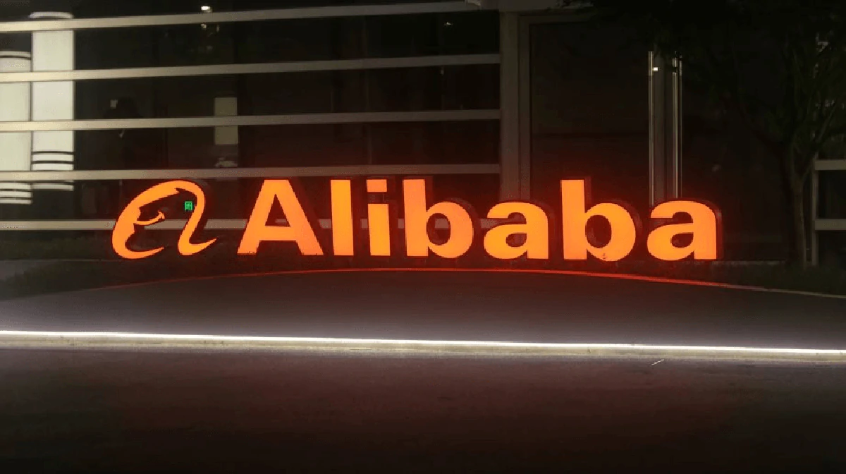 Alibaba giảm 76% lợi nhuận để dồn lực cho AI: canh bạc hay bước ngoặt?