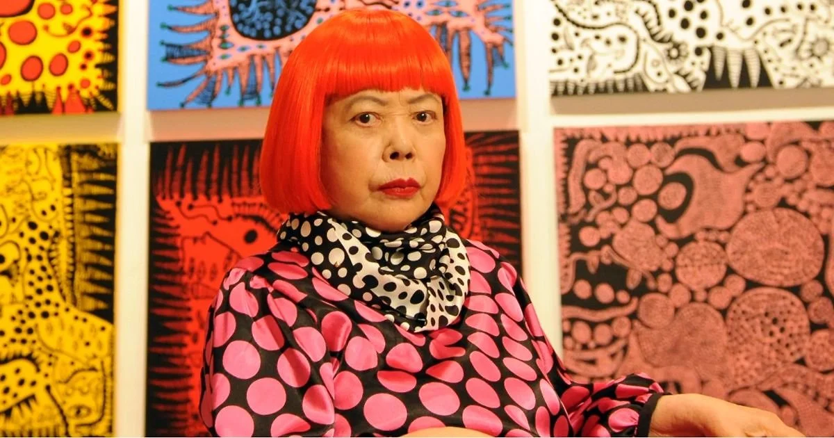 Từ Junji Ito đến Yayoi Kusama: thời trang như tác phẩm nghệ thuật