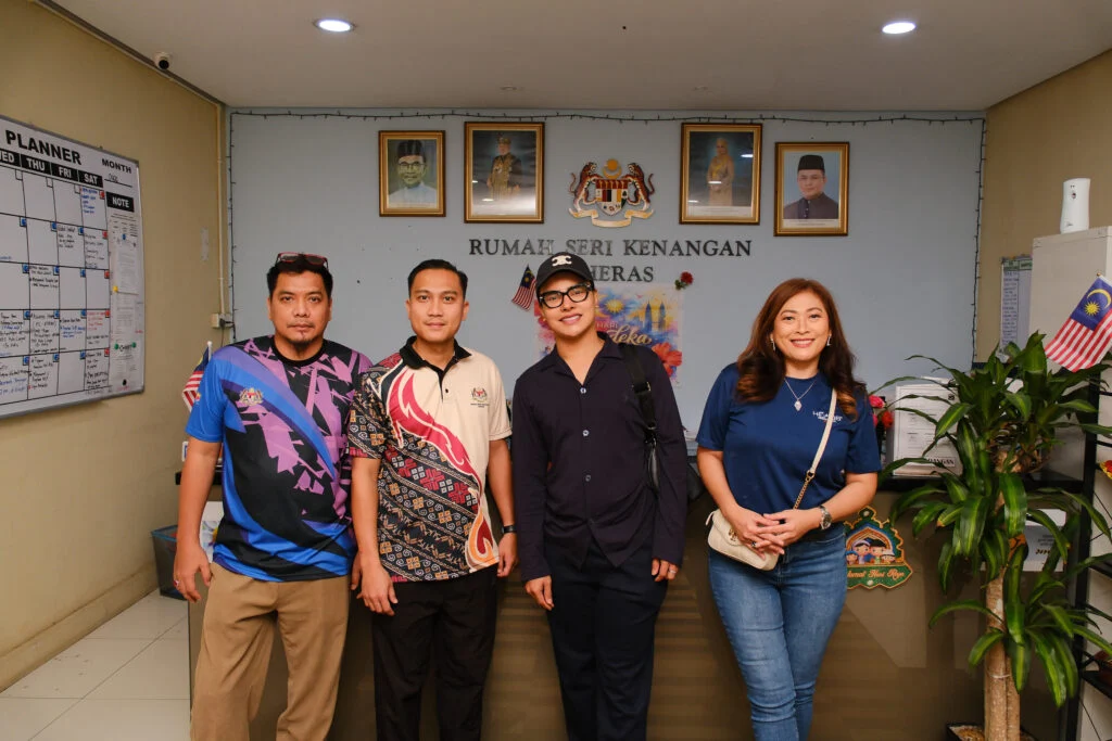 Bila Potong Rambut Warga Emas Menjadi Tindakan Kasih