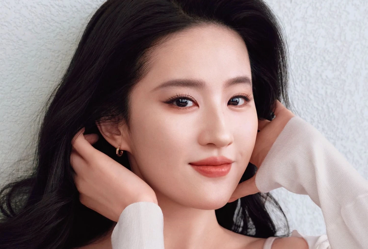 Dương Mịch, Triệu Lệ Dĩnh, Lưu Diệc Phi vắng mặt: Kim Ưng đang đổi luật chơi?