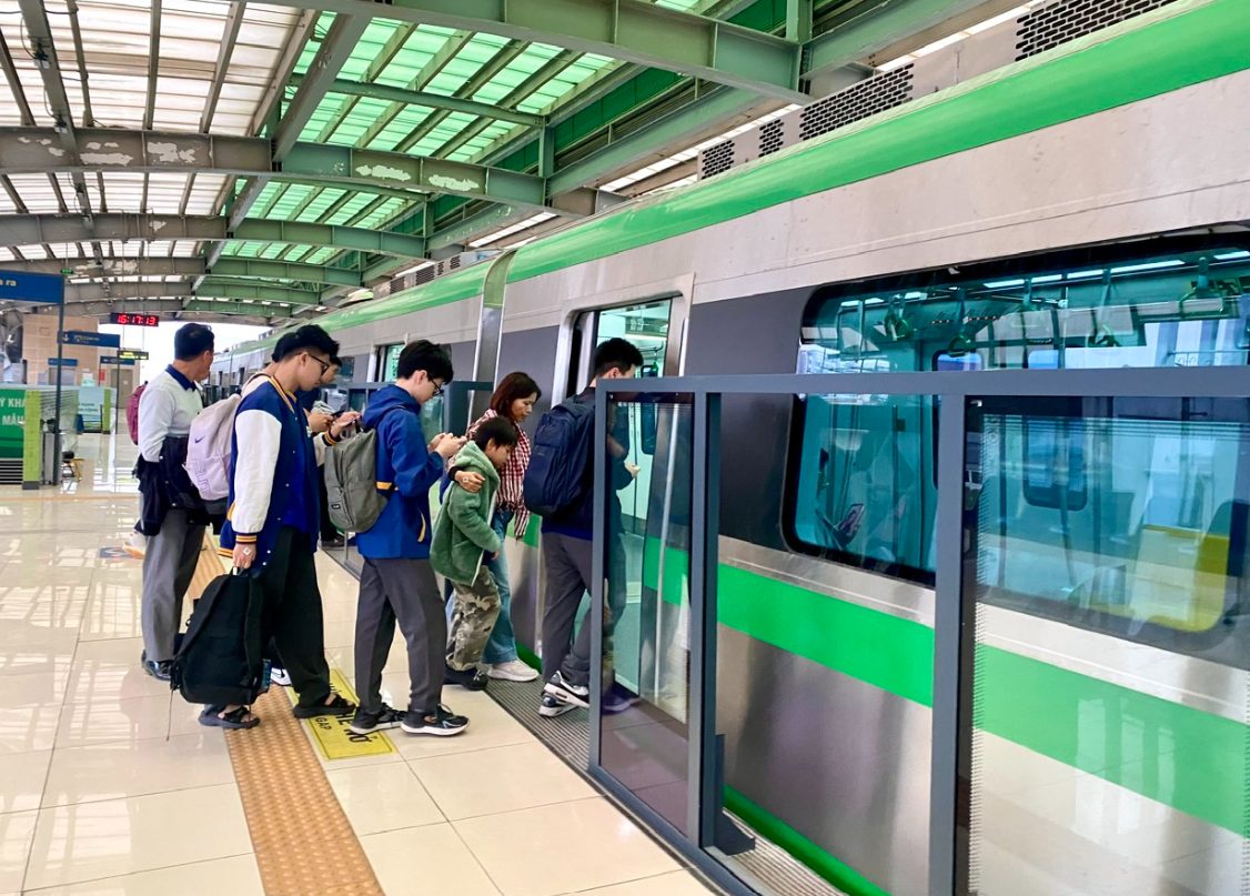 Hướng dẫn tận dụng 5 ngày xe buýt, metro miễn phí dịp Quốc khánh ở Hà Nội