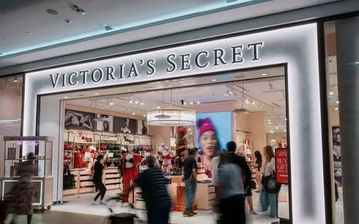 Cổ phiếu Victoria’s Secret tăng 300%: cú lội ngược dòng của một thương hiệu nội y hạng sang