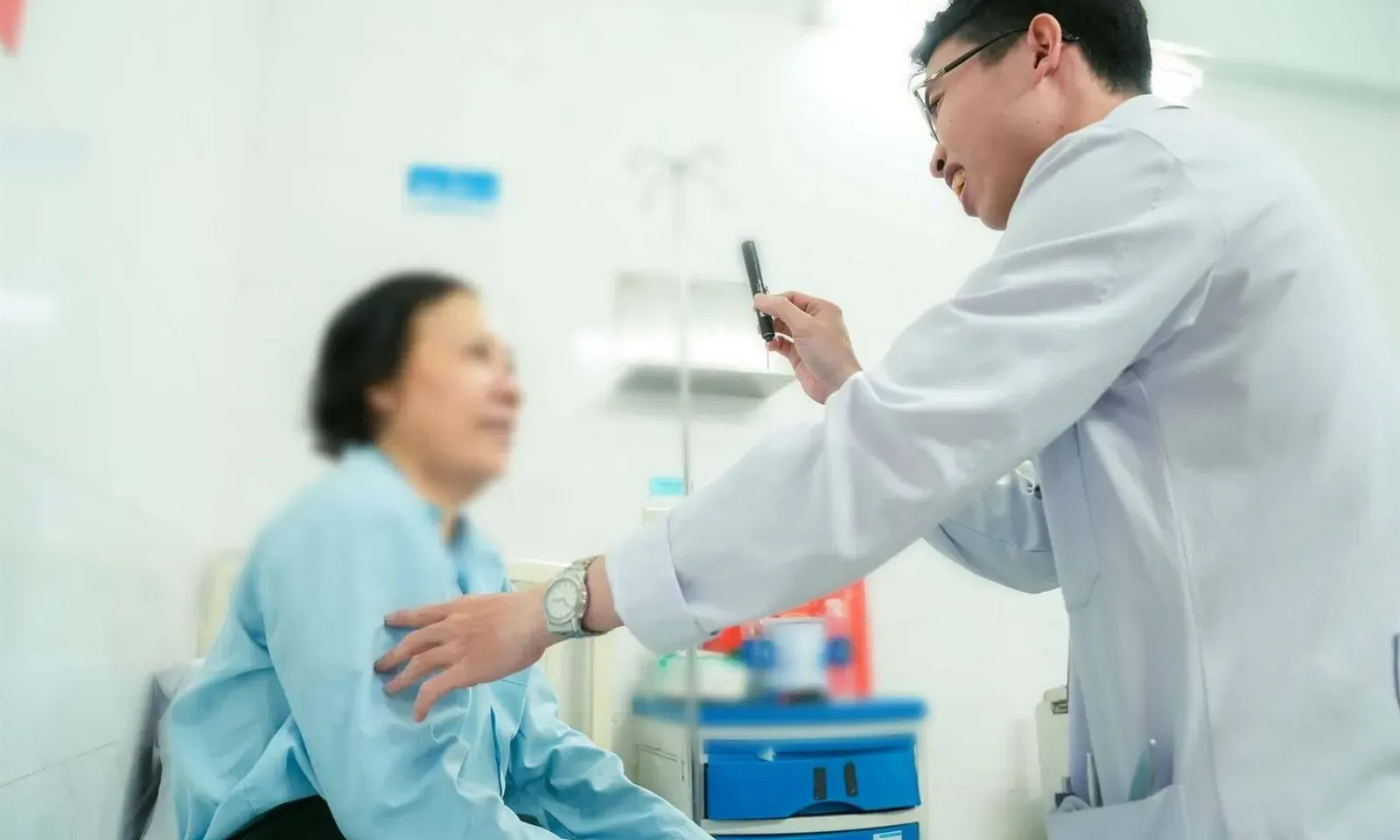 Miễn phí sách giáo khoa: Bước ngoặt giảm gánh nặng cho gia đình học sinh