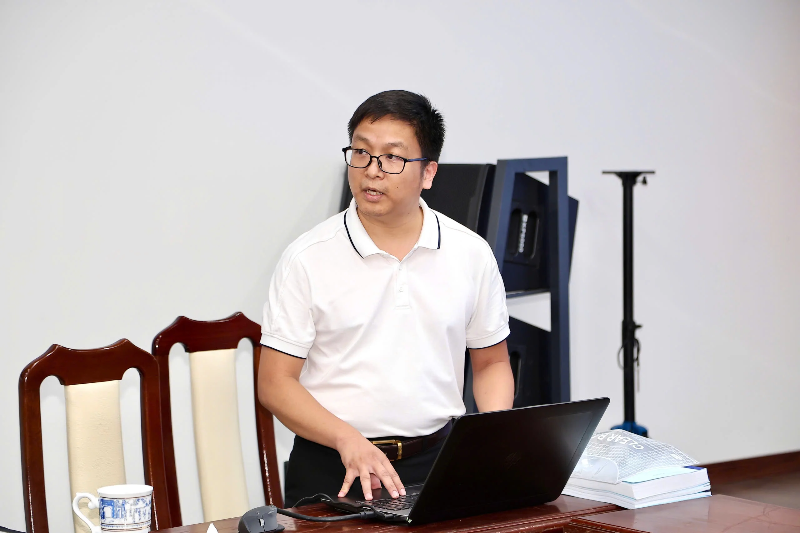 Từ nhựa PE đến anot Mg: bước ngoặt nội địa hóa vật liệu thông minh