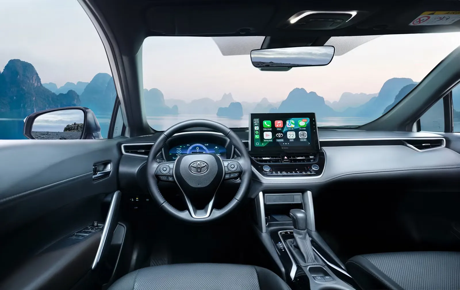 Toyota Corolla Cross: SUV cỡ nhỏ gia đình với khung gầm TNGA và Hybrid