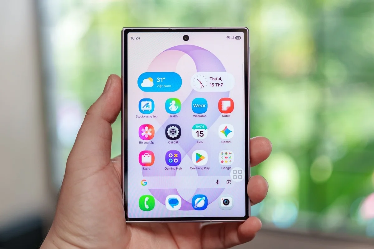 Galaxy Z Fold8 bán chạy vượt dự báo: Khi điện thoại gập thành “mainstream”