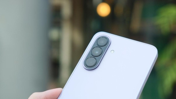 Galaxy A57 5G hay A37 5G: Chọn điện thoại tầm trung nào dưới 10 triệu?