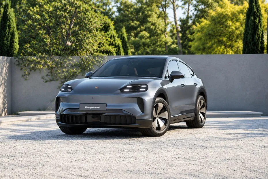 Lexus LC vs Porsche Cayenne Coupe Electric: Mana Lebih Berbaloi?