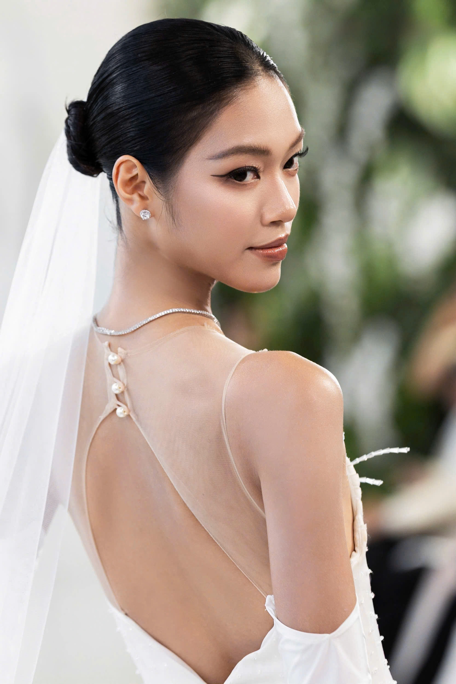 Từ Sàn Diễn Việt Đến Chanel: Người Mẫu Việt Chinh Phục Sân Khấu Xa Xỉ