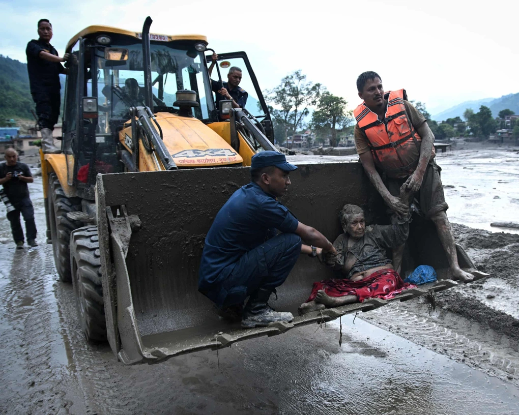 Lũ quét từ sông băng Himalaya: cơ chế và cảnh báo cho vùng núi