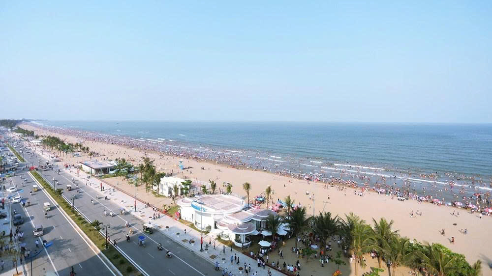 Sầm Sơn và Quảng Ninh biến mùa đông thành mùa du lịch