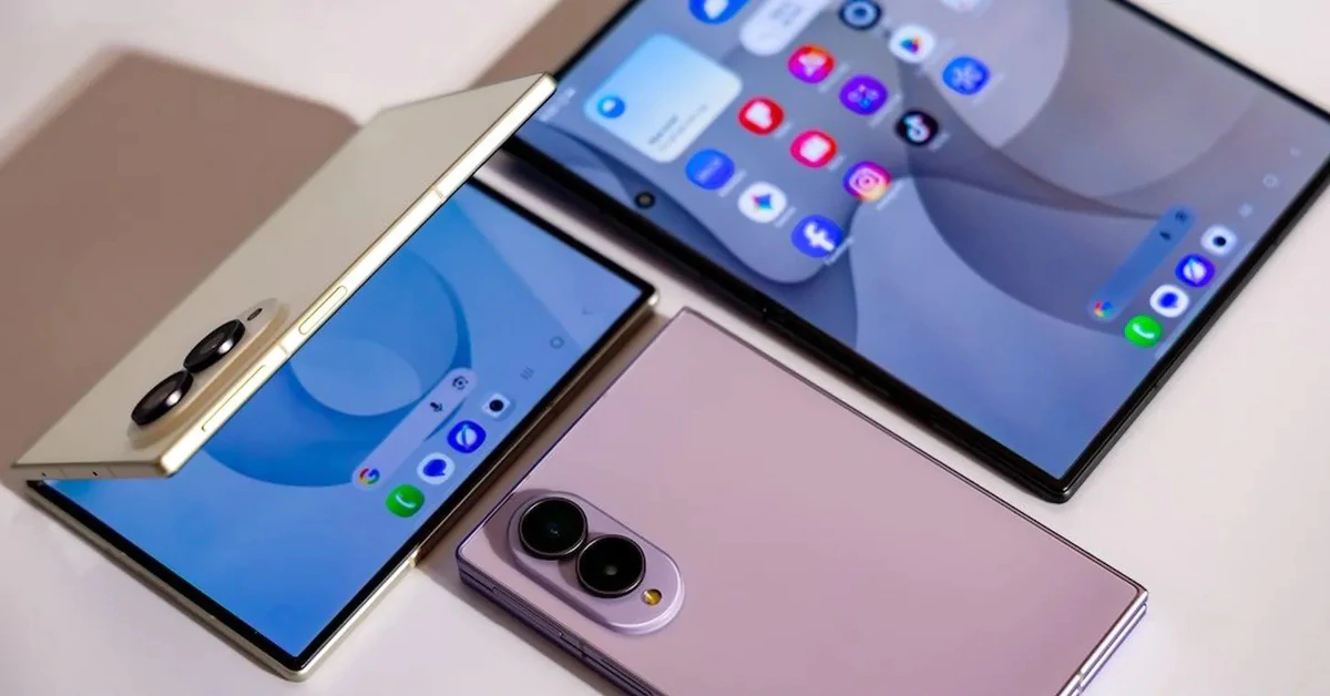 Motorola Razr Fold giá 50 triệu: có nên nâng cấp từ flagship thường?