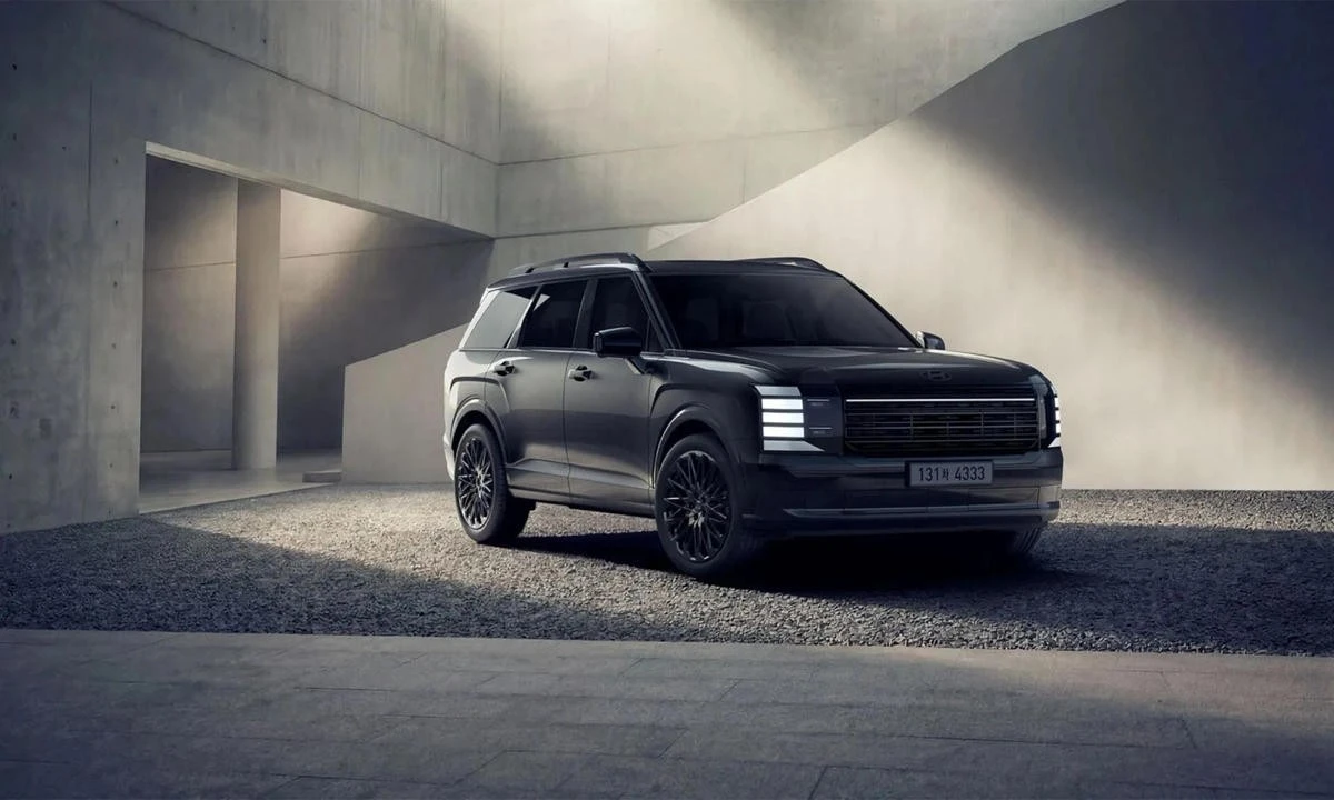 Hyundai Palisade High Roof: nóc cao, trần sao và tham vọng sang trọng