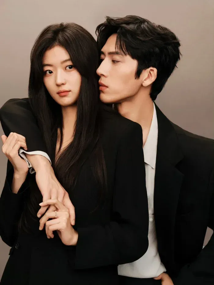 Đầu Xuân Tươi Sáng: Từ tiểu thuyết công sở đến top 1 Netflix Việt Nam
