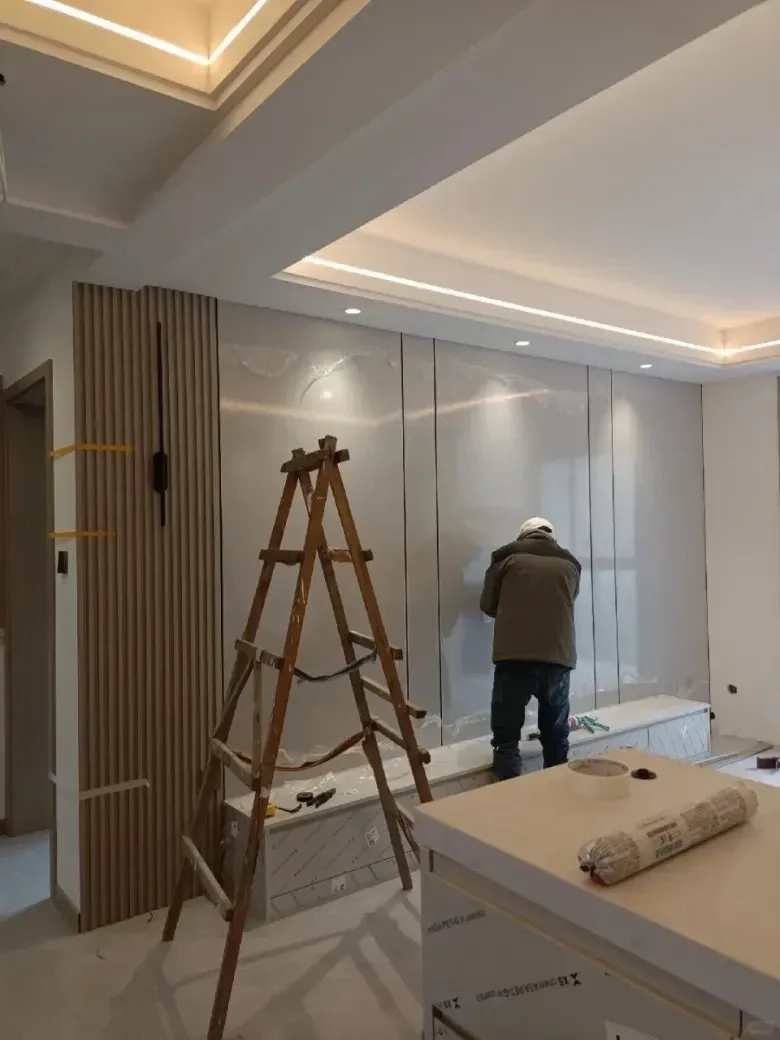 Sơn tường bị phồng rộp: xử lý đúng thay vì sơn đè