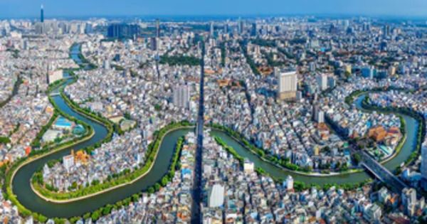 TP.HCM từ đô thị một cực đến siêu đô thị đa cực