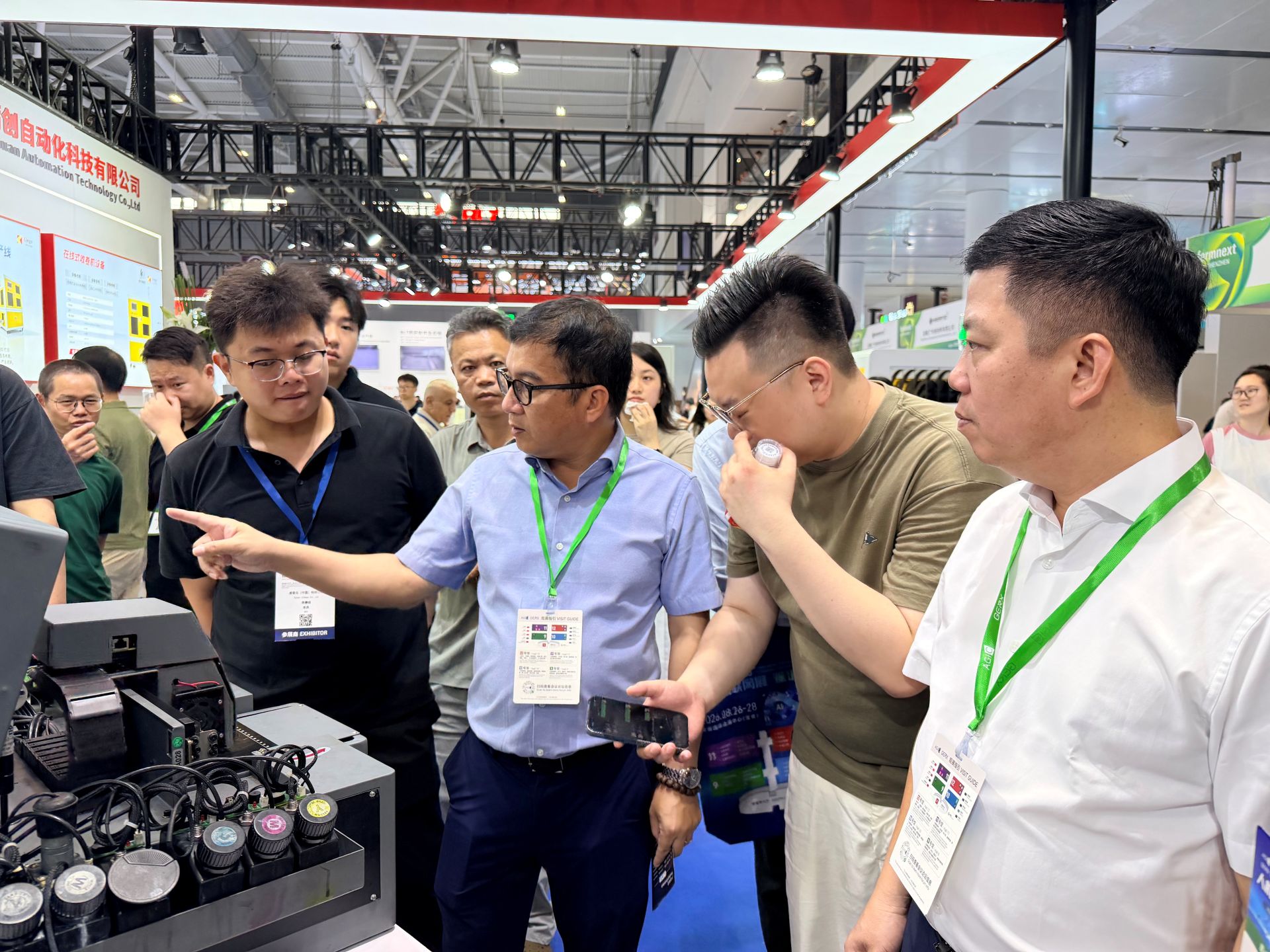 Nhà máy lọc dầu thông minh: Khi AI và IoT bước vào công nghiệp nặng