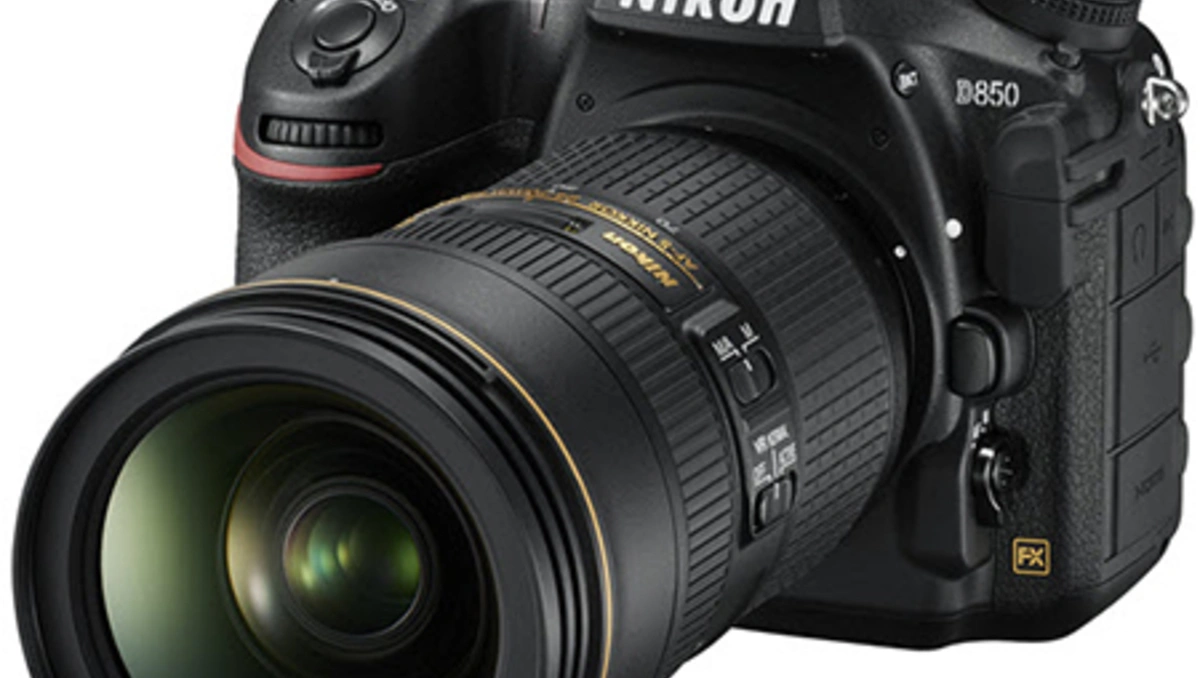 Nikon Z6 III giảm giá hay D850 khuyến mãi: máy nào đáng tiền hơn?