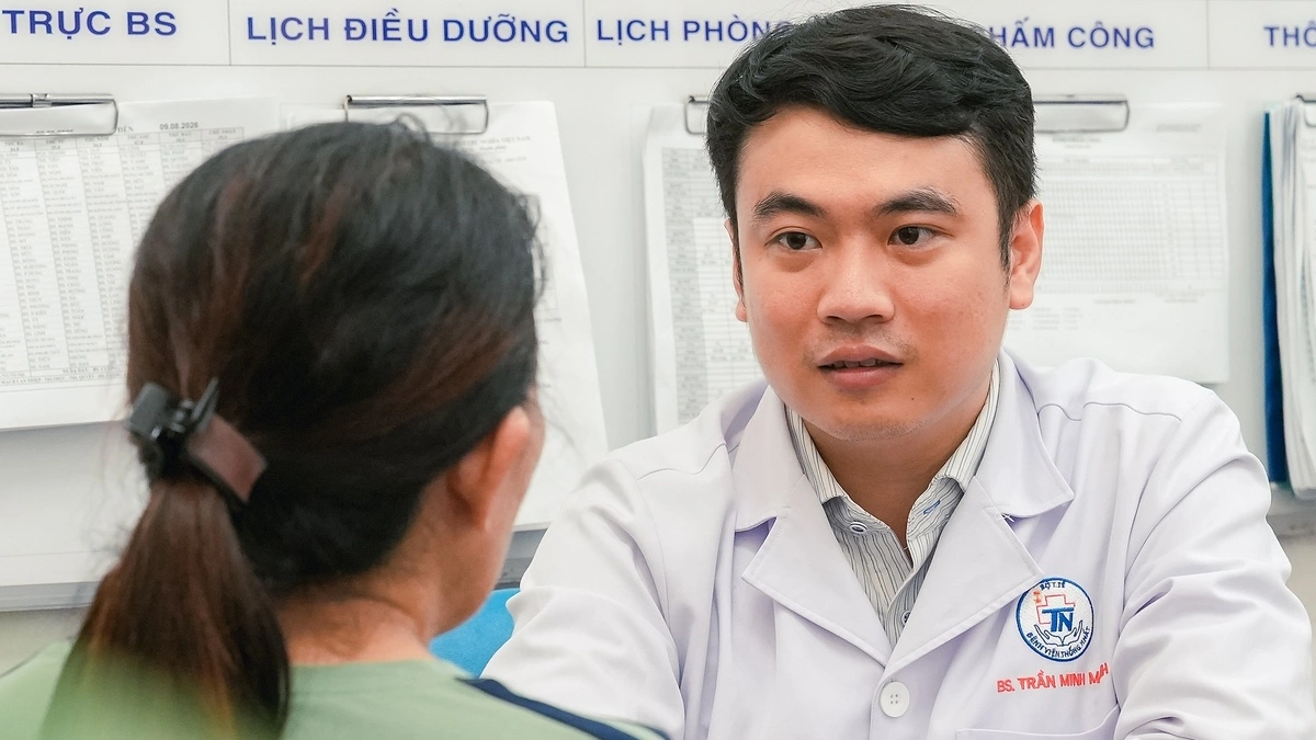 Lật mi nặng sau cắt mí làm đẹp: Nhận diện sớm và ghép da cứu mắt