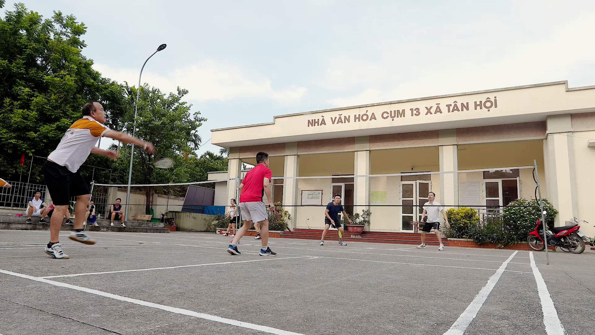 Phong trào đi bộ cộng đồng: sức bật mới cho sức khỏe địa phương