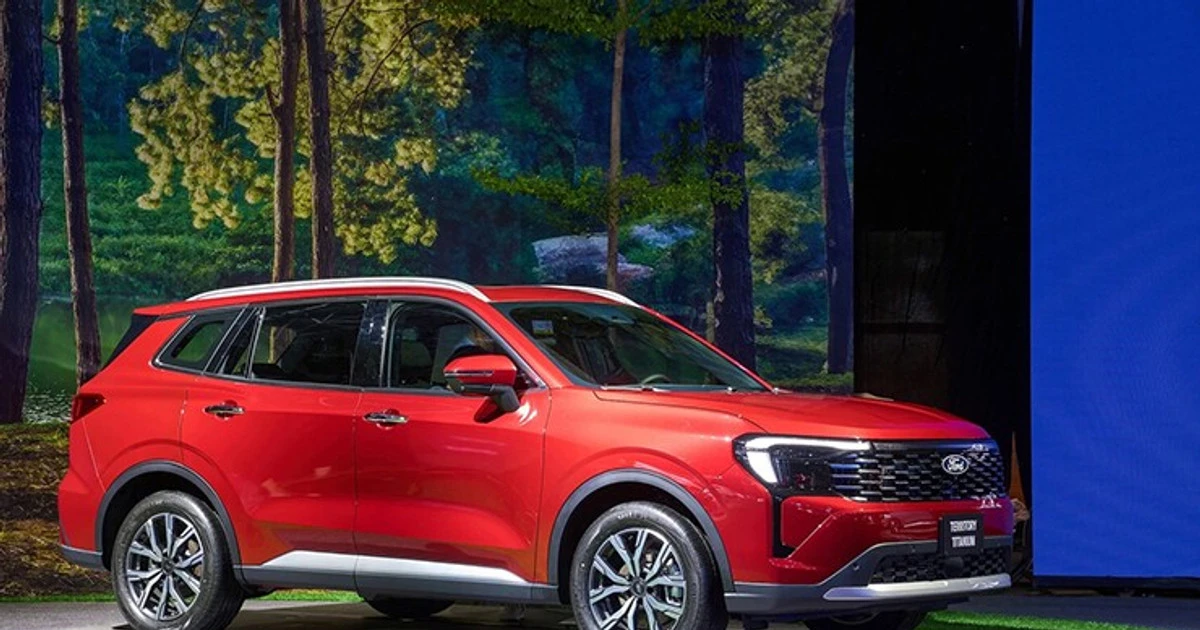 Ford Territory giá từ 762 triệu: chọn bản nào đáng tiền?