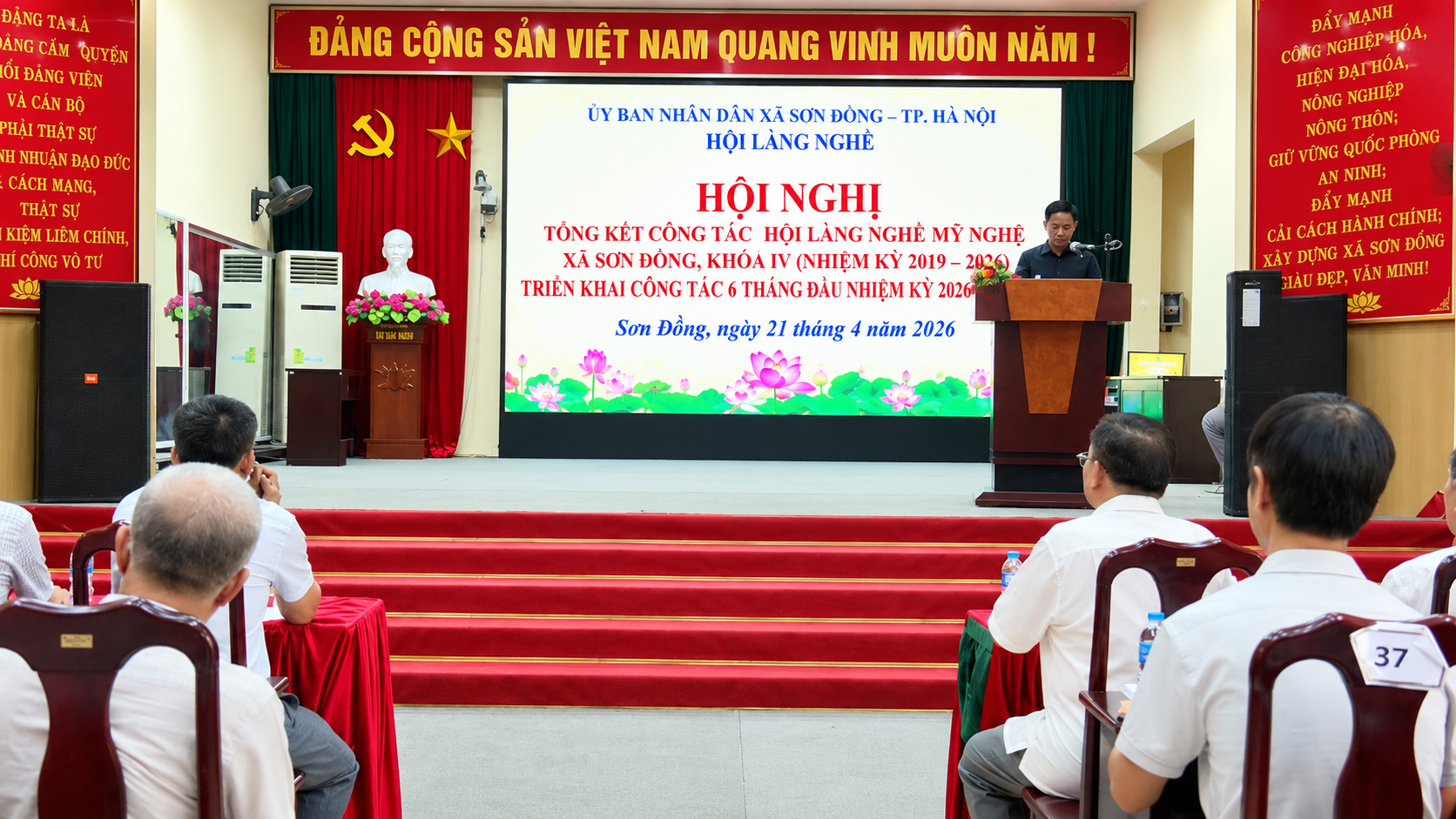Làng nghề mộc truyền thống Việt trong thời đại số