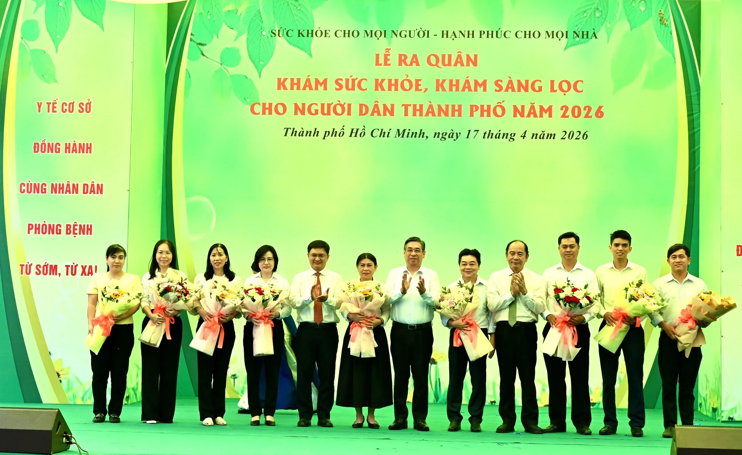 Sổ sức khỏe điện tử: tham vọng quản lý sức khỏe toàn diện ở các đô thị lớn