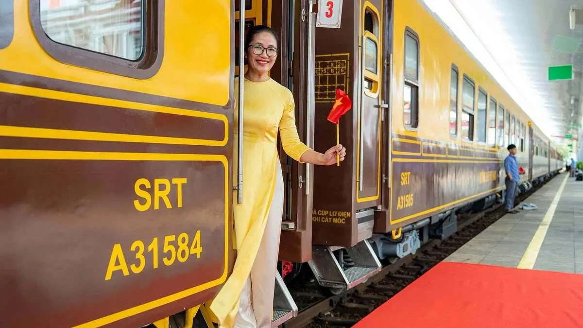 Tàu du lịch di sản Huế - Phong Nha: lựa chọn vàng cho du khách ngân sách