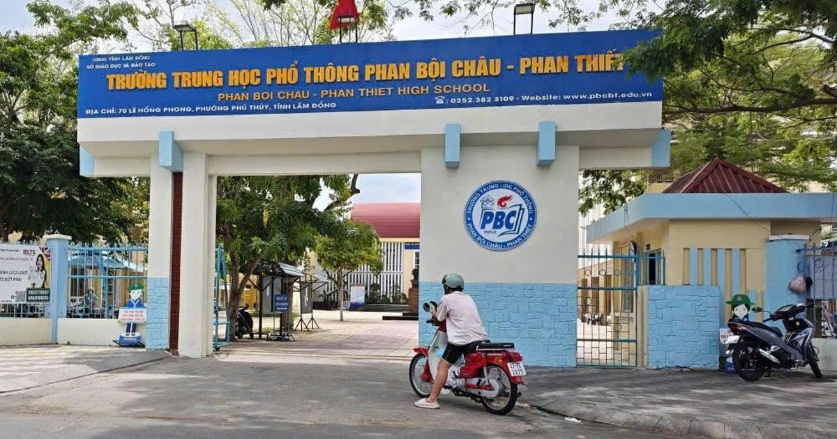 Từ quyết định hủy tuyển sinh đến quyền lợi phụ huynh