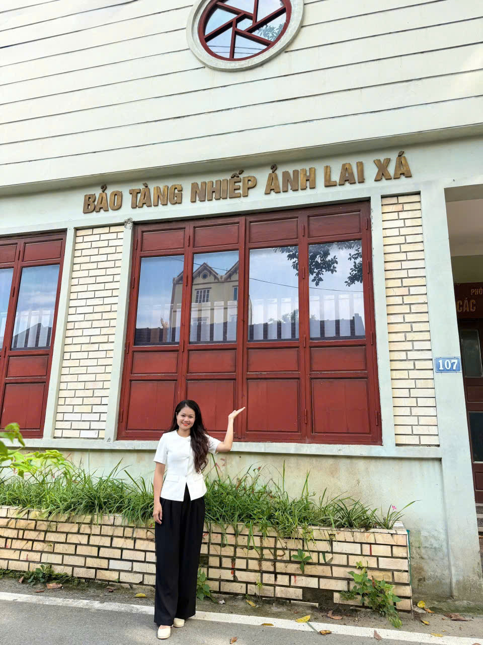 Lưu giữ di sản văn hóa qua ống kính: Kỹ thuật chụp để bảo tồn ký ức làng quê
