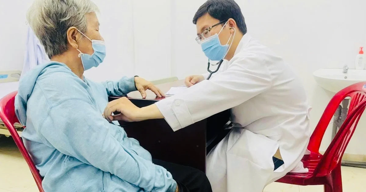 Trạm y tế cơ sở mở hội nghị khoa học: Bước ngoặt nối khoa học với đời sống