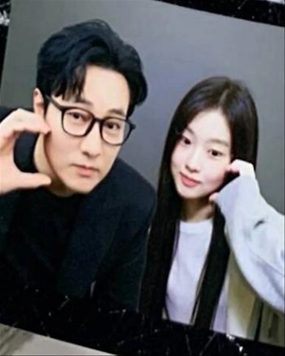So Ji-sub và Seo Soo-min: Hóa học cha con vượt khỏi màn ảnh trong Agent Kim Reactivated