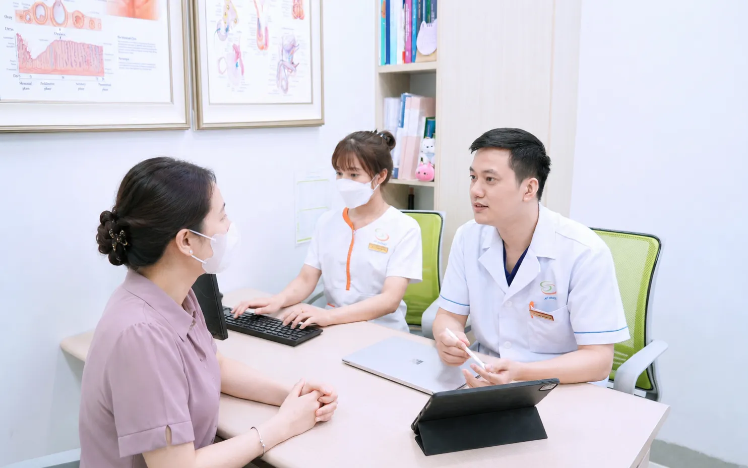 Mãn kinh không chỉ là kết thúc: Nhìn lại sức khỏe toàn thân phụ nữ Việt