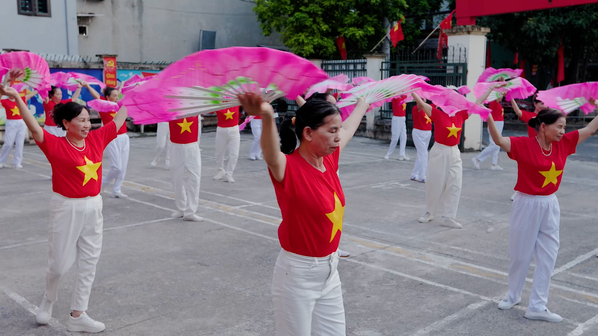 Phong trào đi bộ cộng đồng: sức bật mới cho sức khỏe địa phương