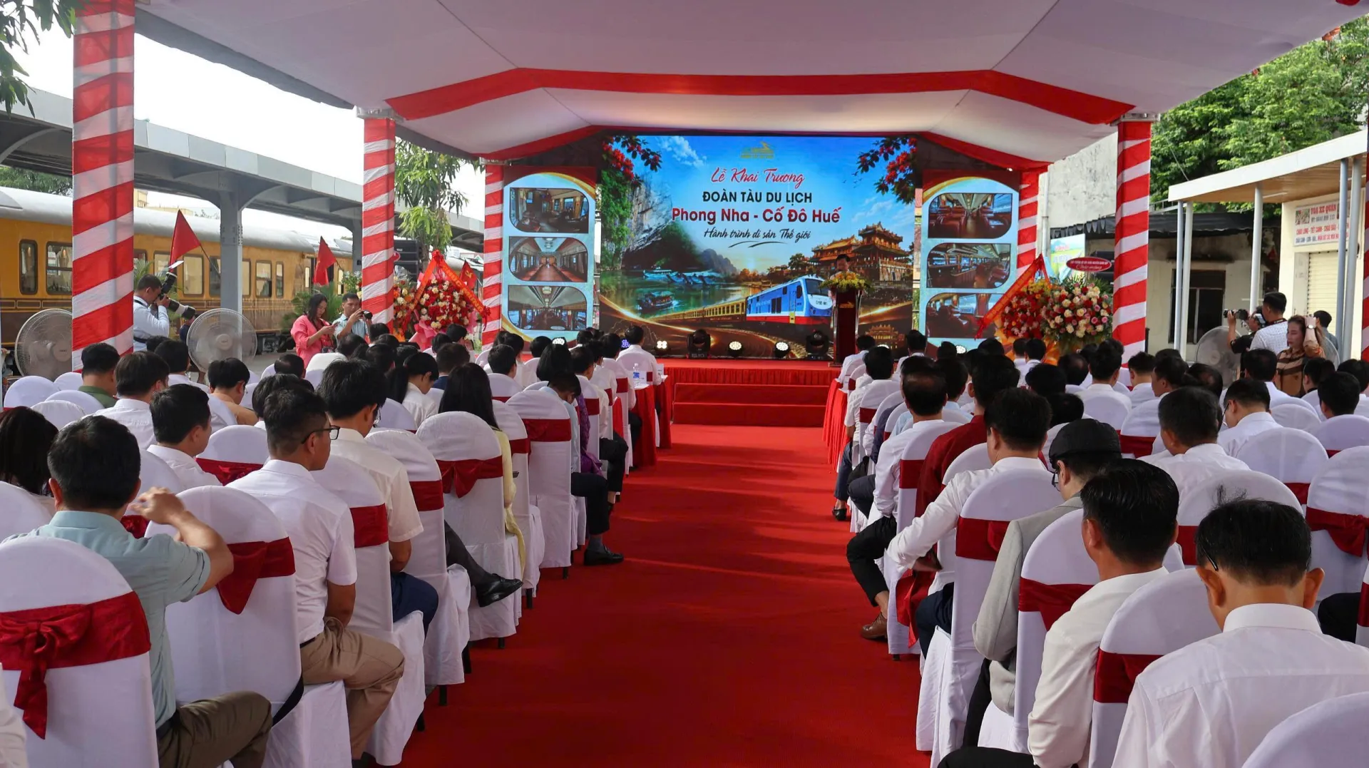 Tàu du lịch Huế – Phong Nha: Cú hích cho hành trình di sản ngân sách