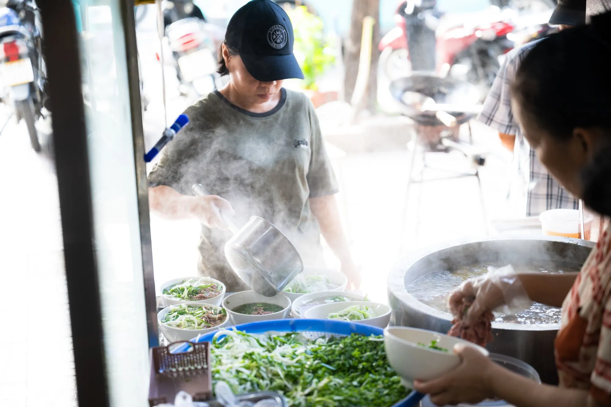 Phở bò Phú Gia: Giữ trọn hồn phở bò Hà Nội giữa Sài Gòn