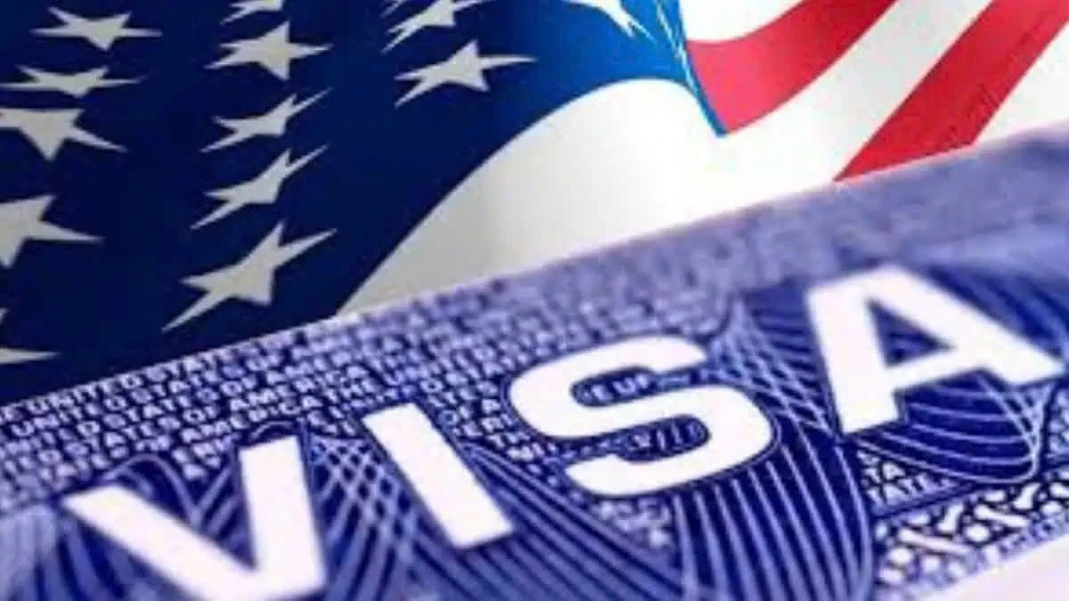 Mỹ tạm dừng phỏng vấn visa định cư: Ứng viên cần làm gì ngay lúc này