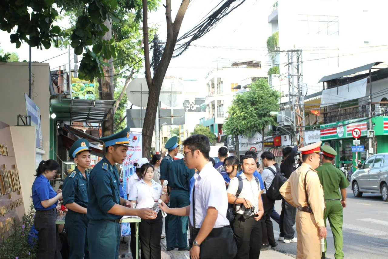 Khánh Hòa phát miễn phí sách giáo khoa: cơ hội thu hẹp khoảng cách học tập