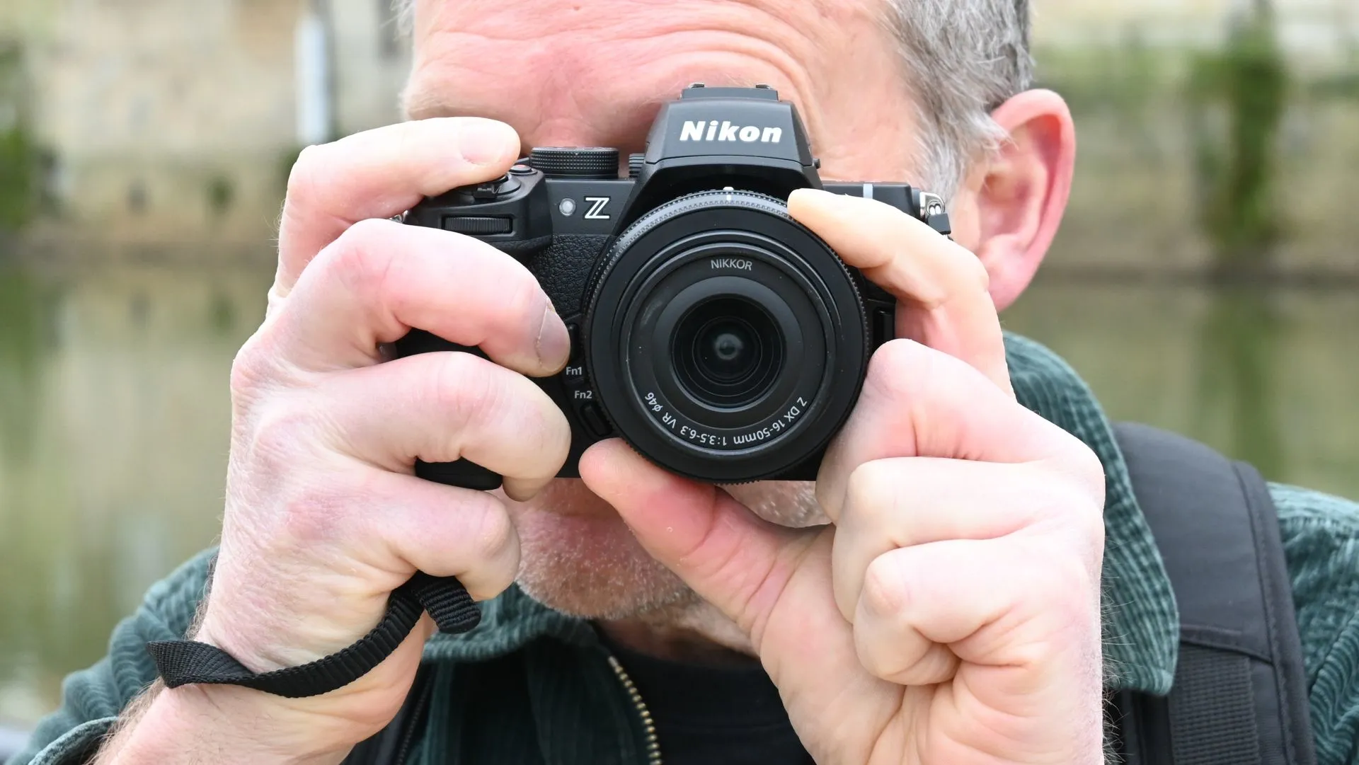 Canon và Sony vượt Nikon: cuộc tái định hình thị trường mirrorless