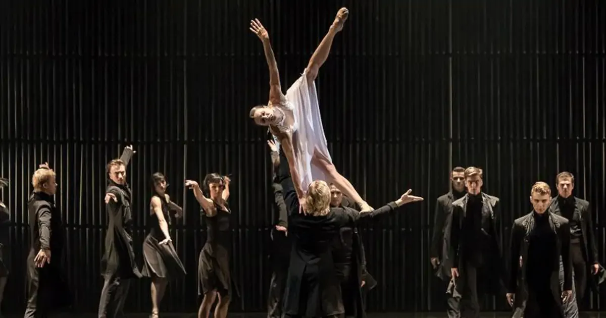 Khán giả chi 20 triệu cho vé ballet: bước ngoặt thị trường nghệ thuật cổ điển